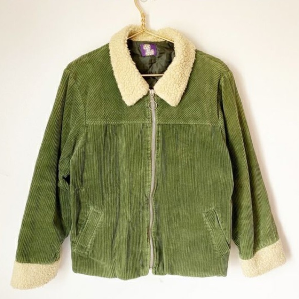 FOUND 🥳 Looking for the 1996 Delia’s x Free People Stargazer Jacket in GREEN 💚